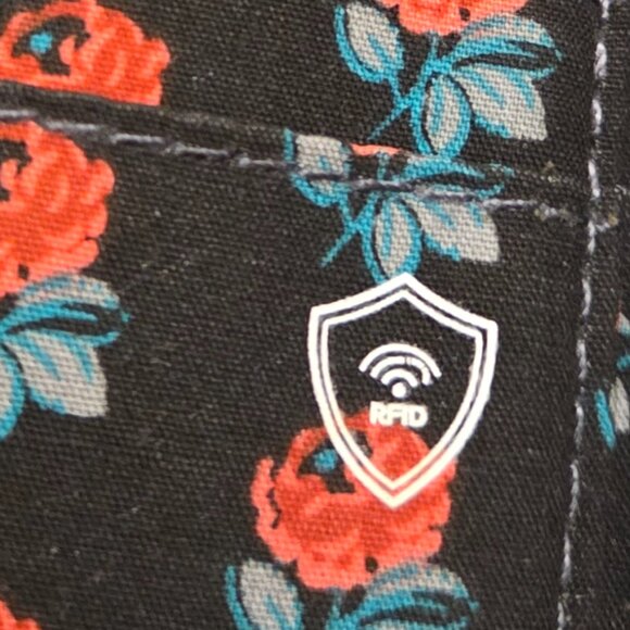 Wristlet wallet and phone holder - Picture 7 of 7